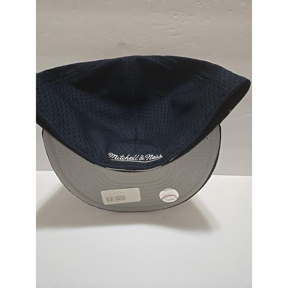 New York Yankees Logo Mitchell & Ness MLB Blue Cooperstown Fitted Hat Size 7 3/4 - Picture 5 of 10